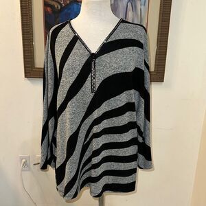 Bali Corp. Grey/Black Stripe Pattern Tunic w/ Crystal Zipper Size XL
